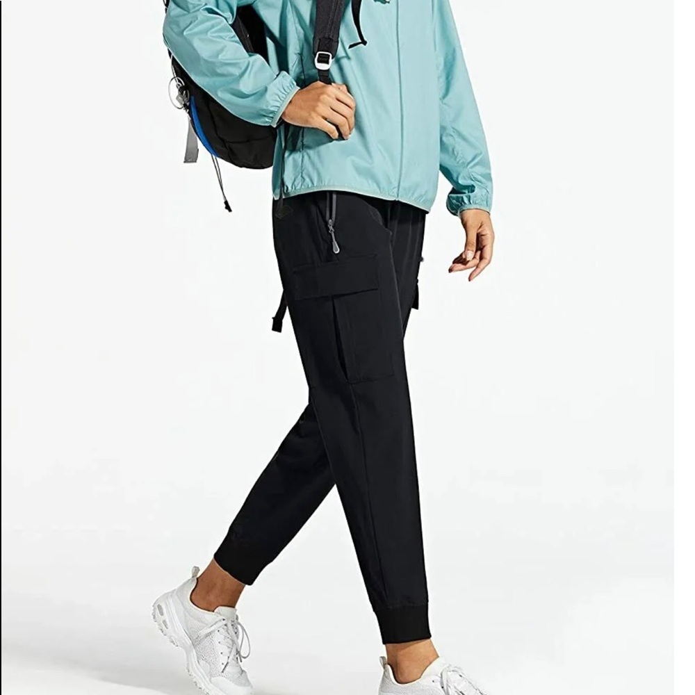 Libin cargo black quick dry hiking crop pants size medium